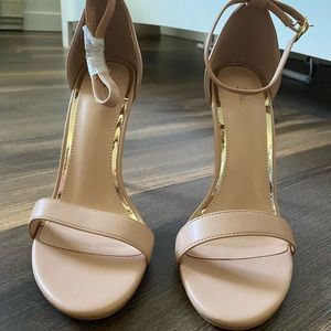 Nude Heels!